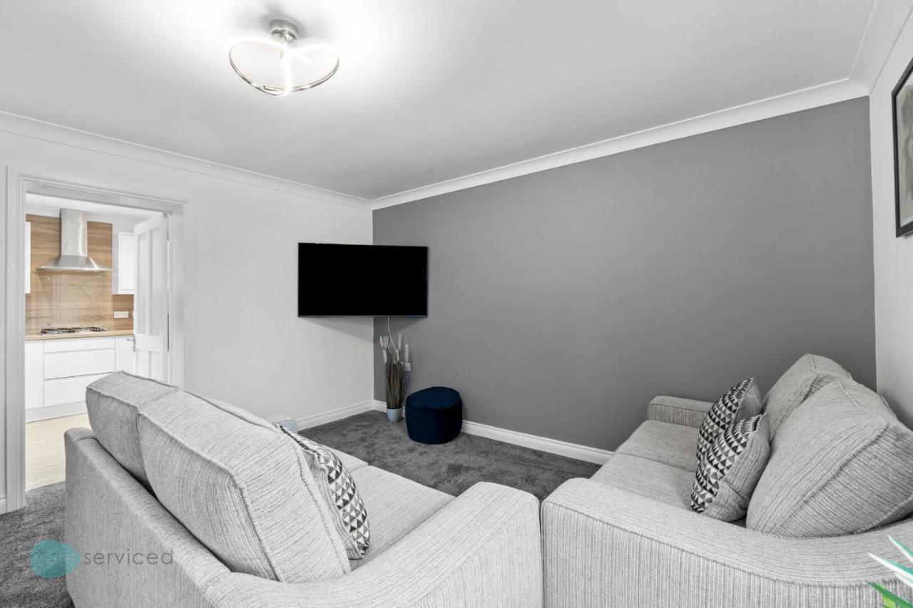 3 Bed- The Barracks Holiday home *