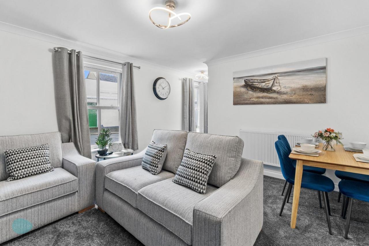 3 Bed- The Barracks Holiday home Plymouth